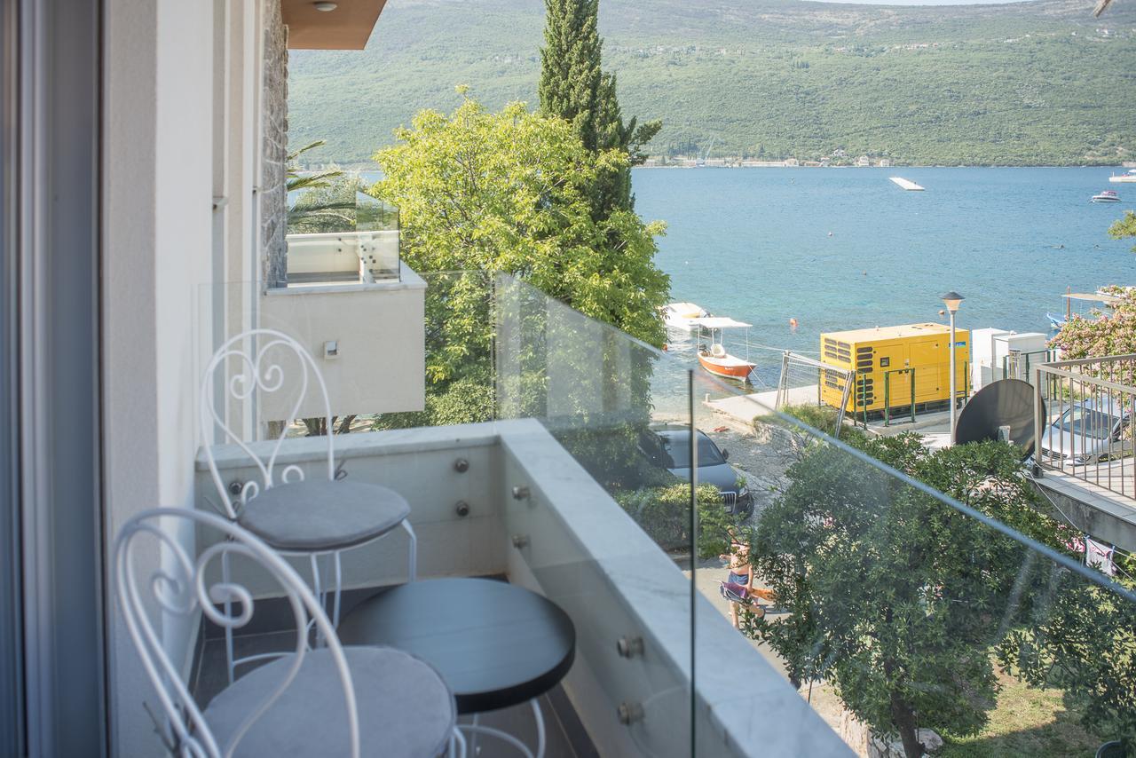 Riva Residence Đenovići Exterior photo