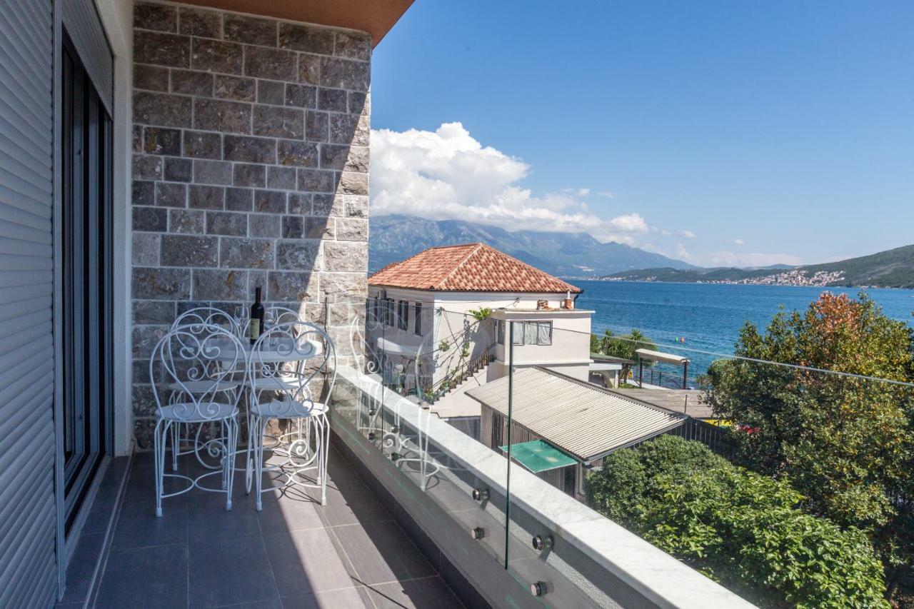 Riva Residence Đenovići Exterior photo